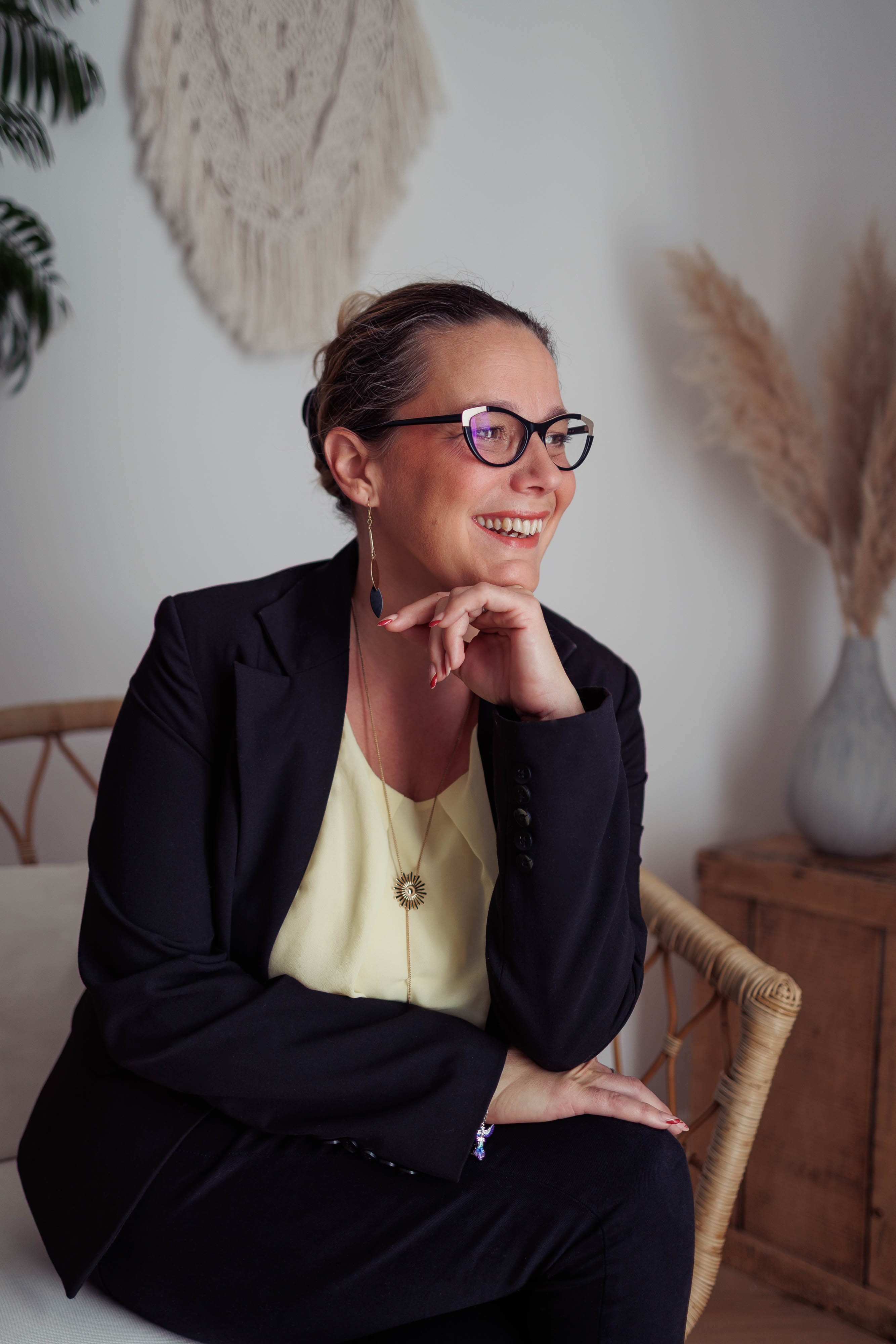 Mise en beauté par Alison Bayer et Photographiée par Mélissa Militon